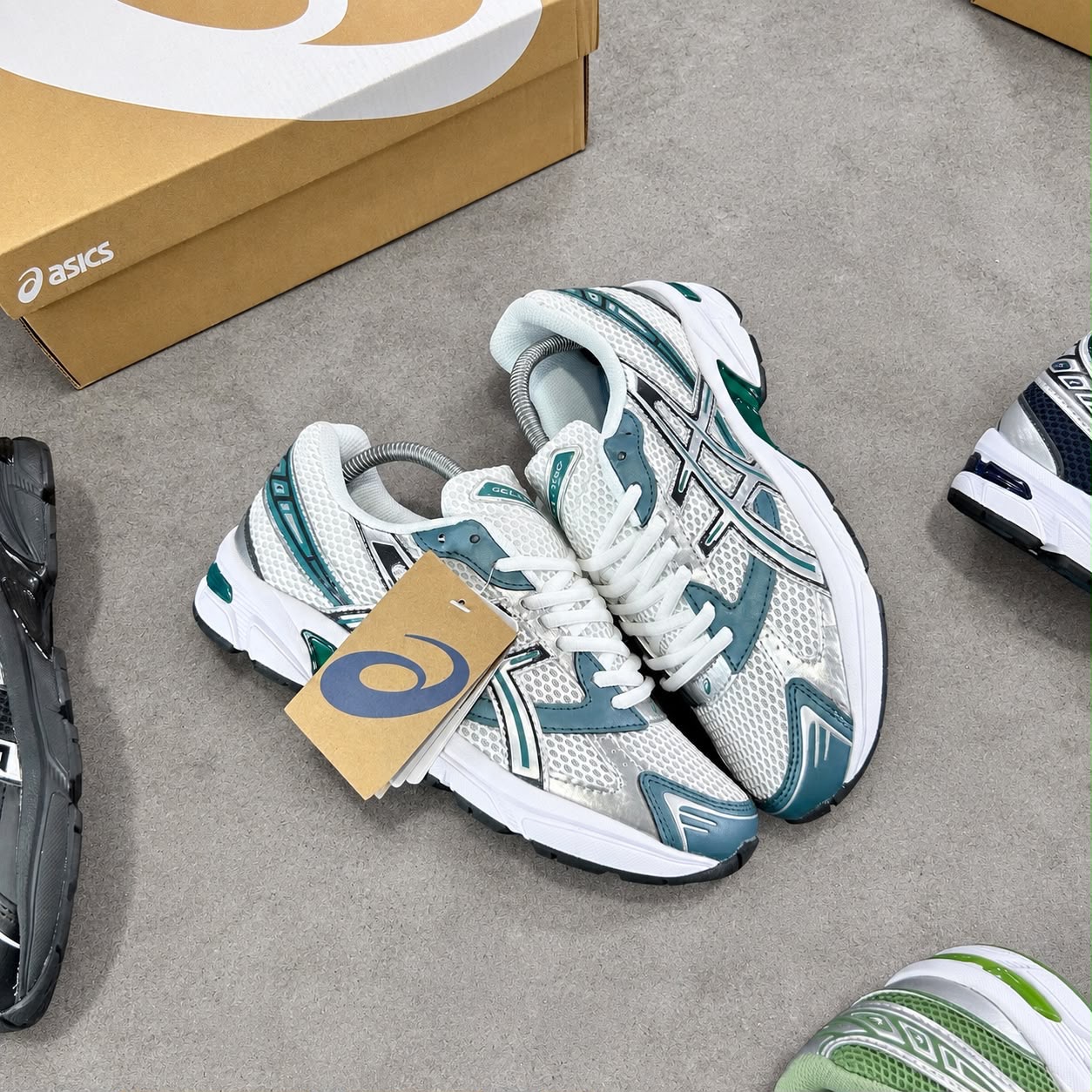 NEW ASICS GEL-1130