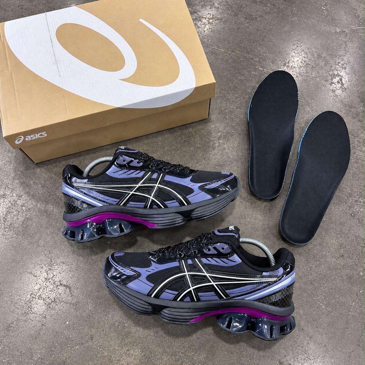 NEW ASICS GEL-KINETIC FLUENT “BLACK / PINK