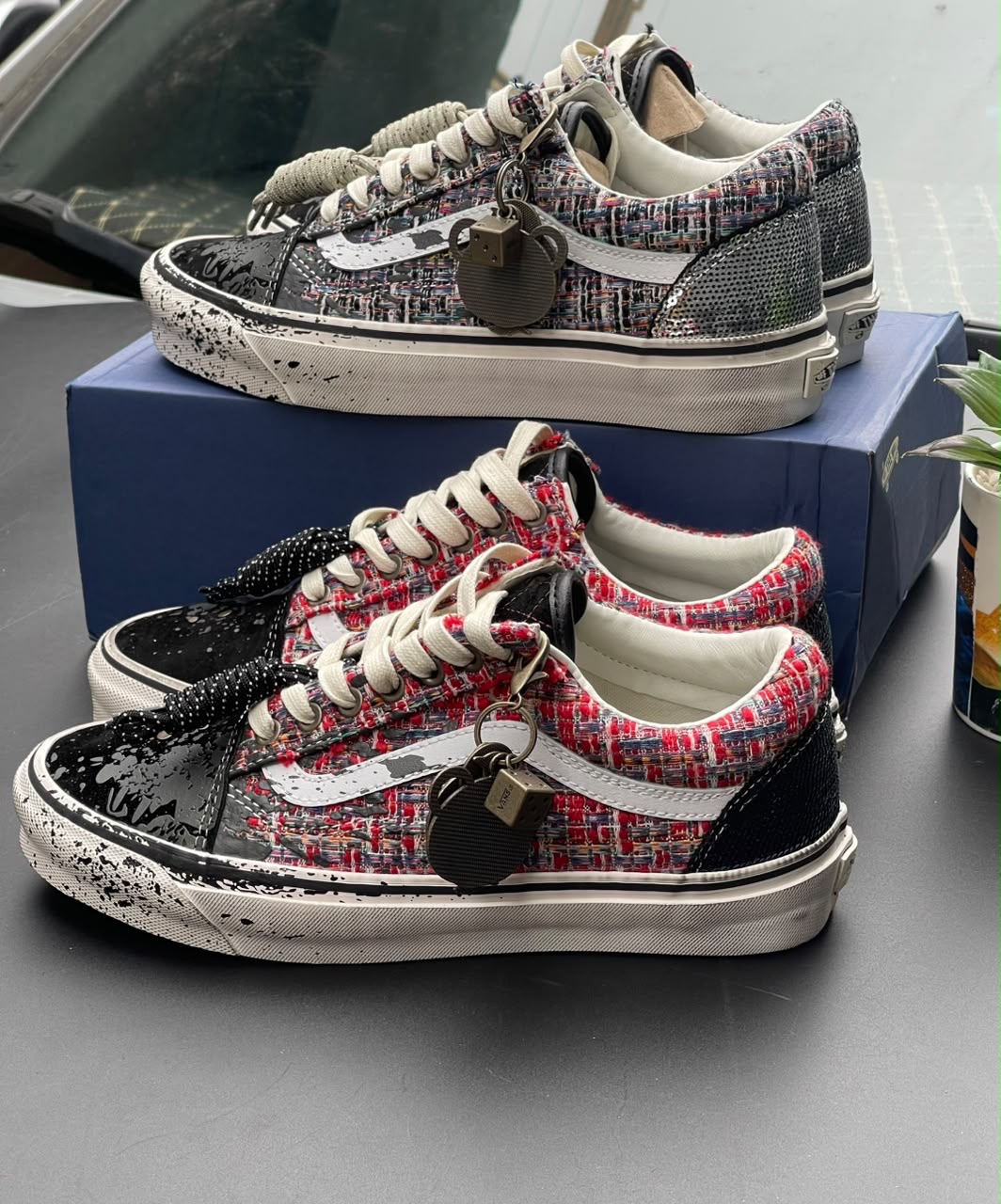 Vans of Wall Strt